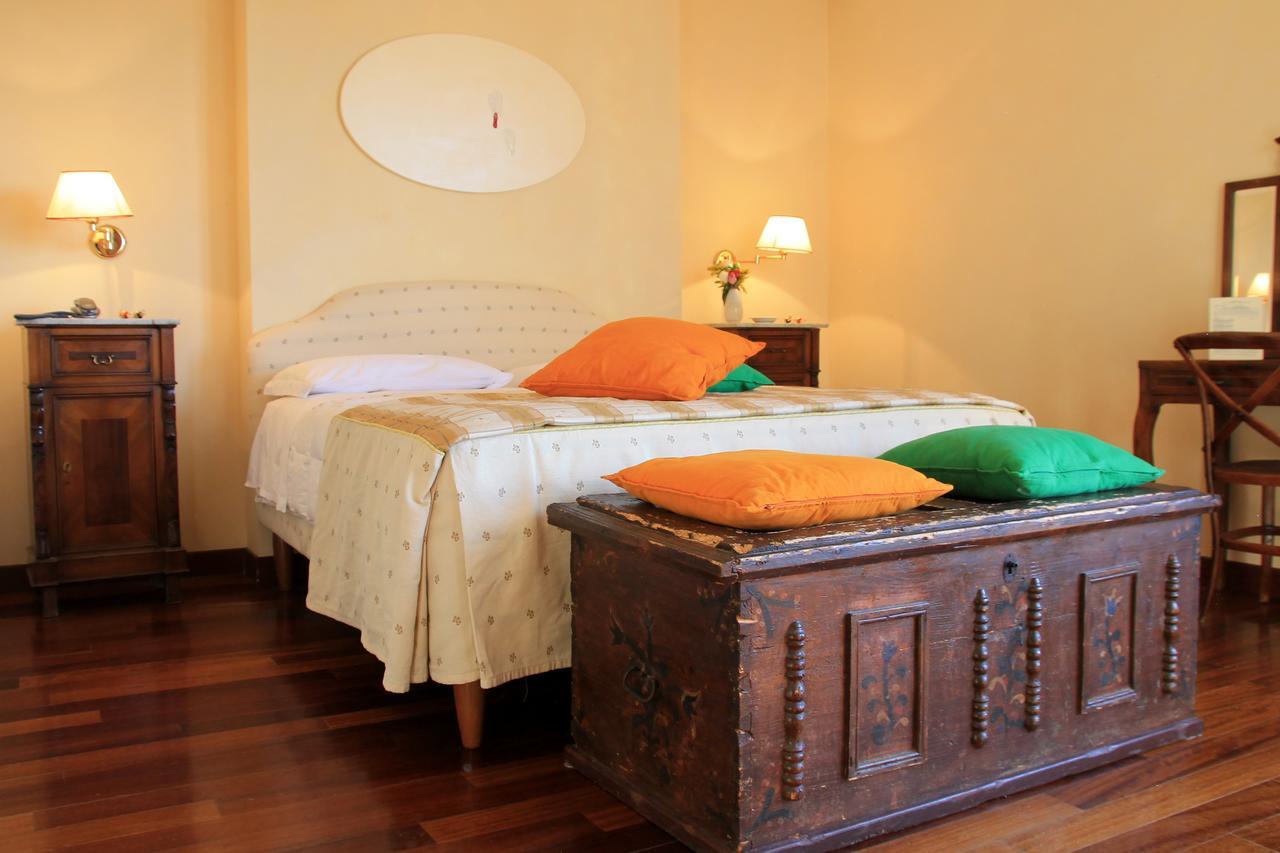 Hotel&Restaurant degli Angeli Magliano Sabina Buitenkant foto